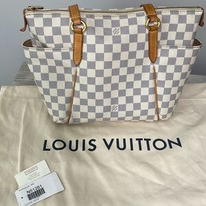 100% Authentic Louis Vuitton Damier Azur Totally PM